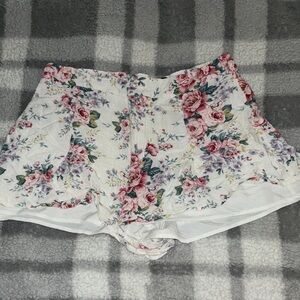 Forever 21 Floral Women's Shorts